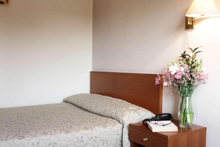 Hotel City Пьяченца Номер фото